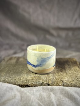 Becher mit Bienenwachskerze